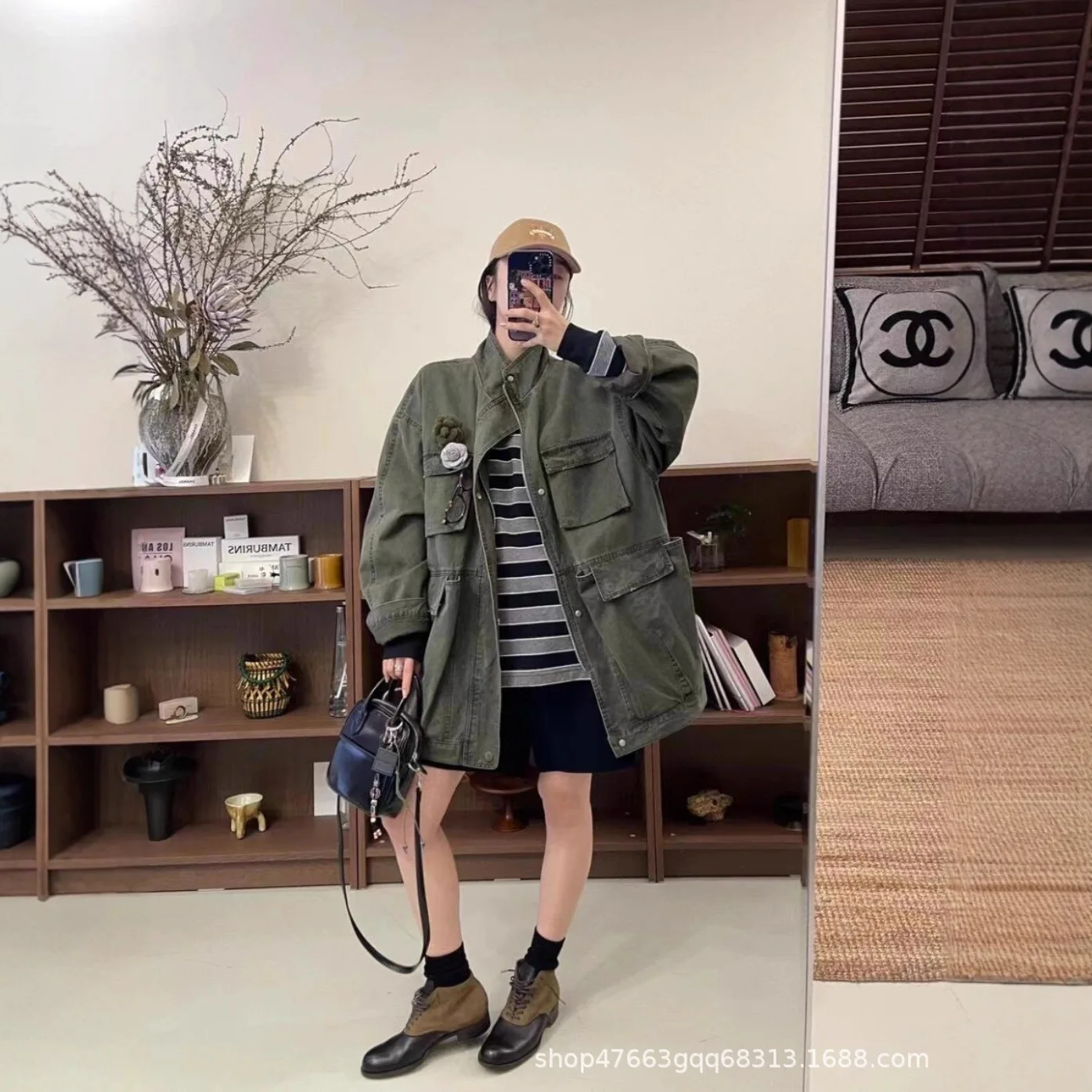 2026 Autumn Winter Women Vintage Army Green Mid Length Trench Coat Heavy Distressed Lazy Style Cargo Jacket Outerwear
2026 Autumn Winter Women Vintage Army Green Mid Length Trench Coat Heavy Distressed Lazy Style Cargo Jacket Outerwear