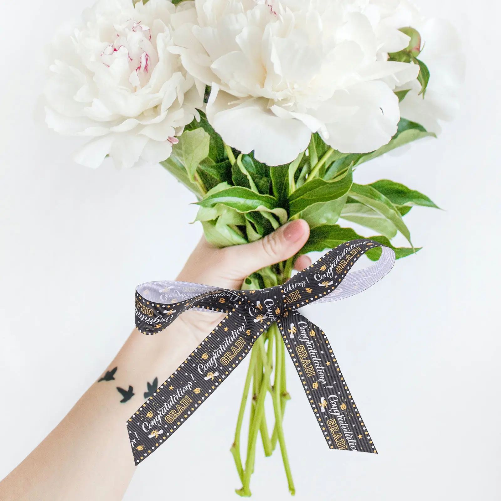 Лента для упаковки букетов, тематическая лента для выпускного, банты для рукоделия, материалы для упаковки подарков, праздничный декоративный материал, подарочная лента
Лента для упаковки букетов, тематическая лента для выпускного, банты для рукоделия, материалы для упаковки подарков, праздничный декоративный материал, подарочная лента