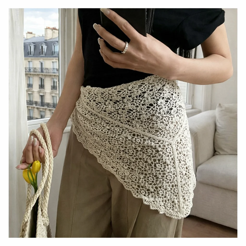Trendy Lace Trim Fart Curtain Slim Fit Hollowed-out Triangular Headscarf Pretty Y2K Hip Curtain Women Apron Wrap Skirt
Trendy Lace Trim Fart Curtain Slim Fit Hollowed-out Triangular Headscarf Pretty Y2K Hip Curtain Women Apron Wrap Skirt