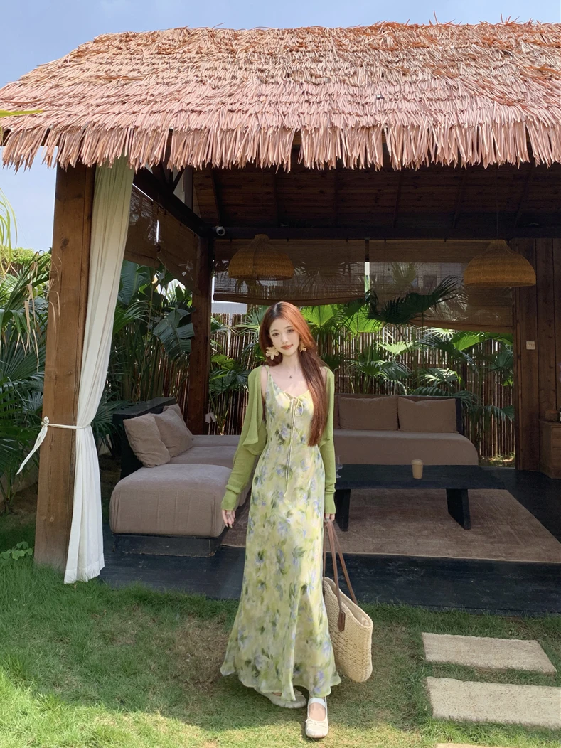 Floral Print Maxi Dress Green Strap Thin Long Sleeve Outerwear Cardigan Women's Summer Fashion Set Two-Piece Suit Casual Style
Floral Print Maxi Dress Green Strap Thin Long Sleeve Outerwear Cardigan Women's Summer Fashion Set Two-Piece Suit Casual Style