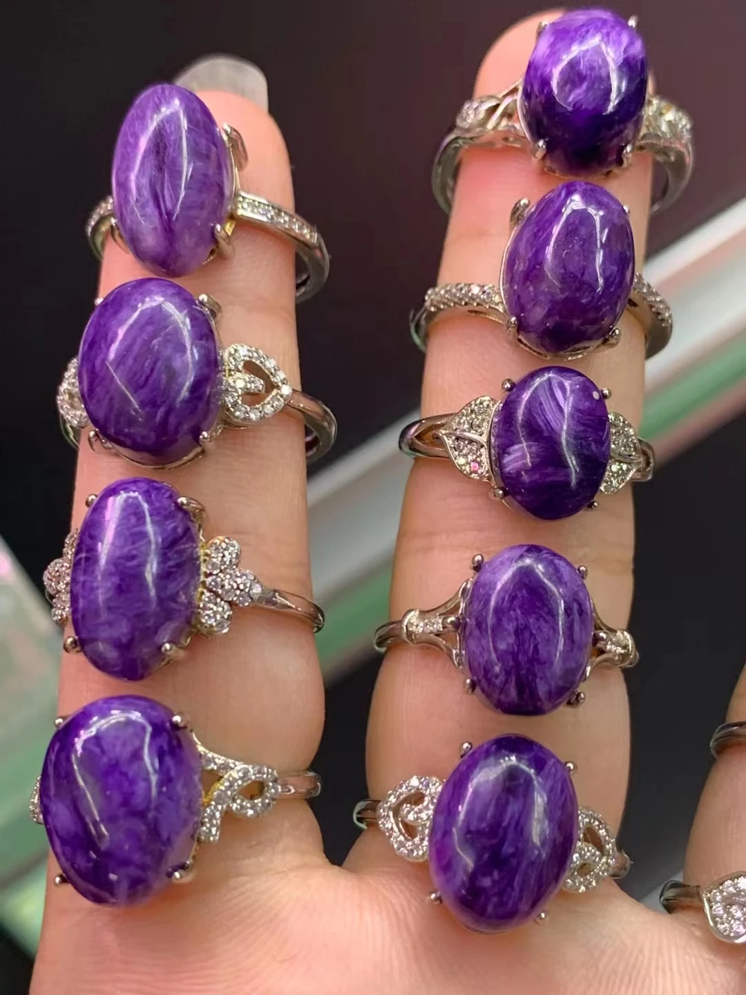 1Pcs/Lot Natural Purple Dragon Crystal Charo Stone Ring S925 Silver Inlaid Adjustable Size Woman Jewelry Anillos Mujer
1Pcs/Lot Natural Purple Dragon Crystal Charo Stone Ring S925 Silver Inlaid Adjustable Size Woman Jewelry Anillos Mujer
