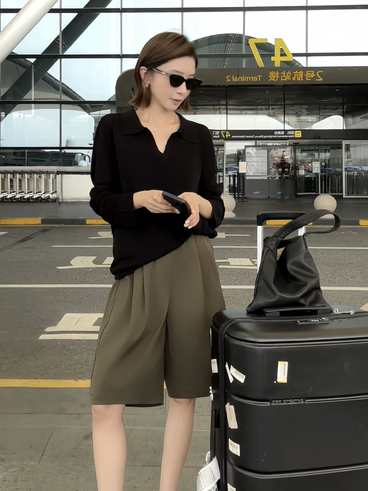 Новинка: Женский летний вязаный топ с V-образным вырезом, легкий, с защитой от солнца, для повседневной носки, стандартный крой.
Новинка: Женский летний вязаный топ с V-образным вырезом, легкий, с защитой от солнца, для повседневной носки, стандартный крой.