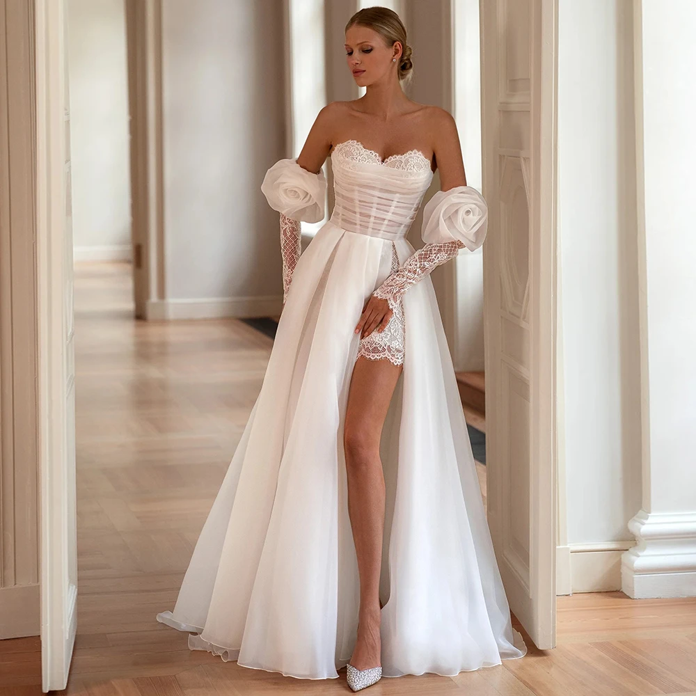 Exquisite Side Slit Wedding Dress Customized Organza Sexy Strapless Detachable Lace Sleeves with Flowers A Line Bridal Gown
Exquisite Side Slit Wedding Dress Customized Organza Sexy Strapless Detachable Lace Sleeves with Flowers A Line Bridal Gown