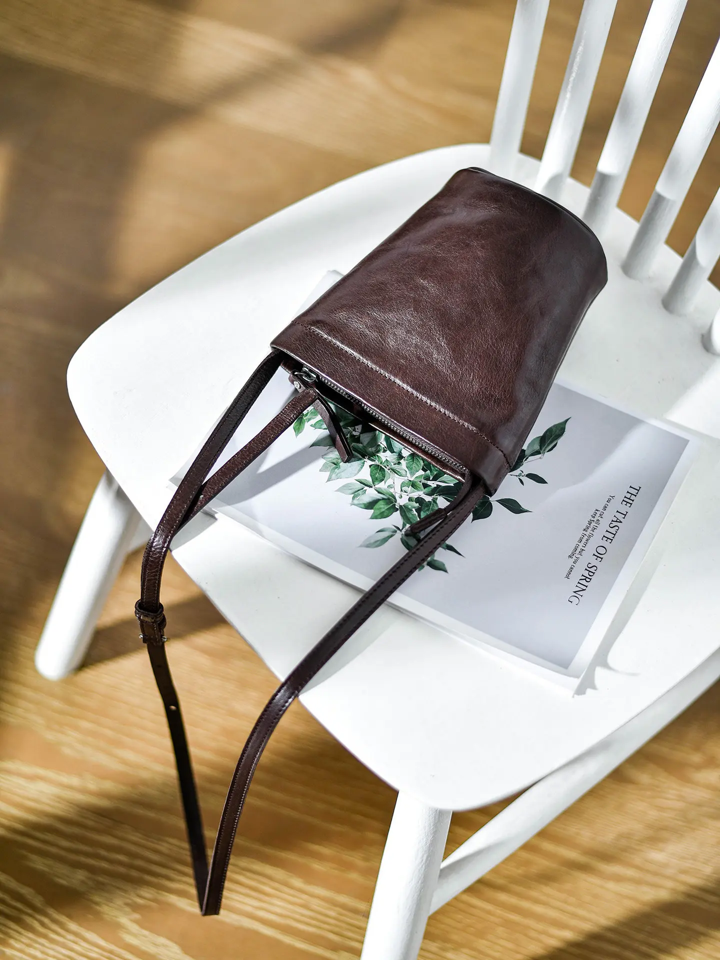 weekend luxury genuine leather women's small shoulder crossbody bag simple fashion handmade soft cow leather female phone bag
weekend luxury genuine leather women's small shoulder crossbody bag simple fashion handmade soft cow leather female phone bag