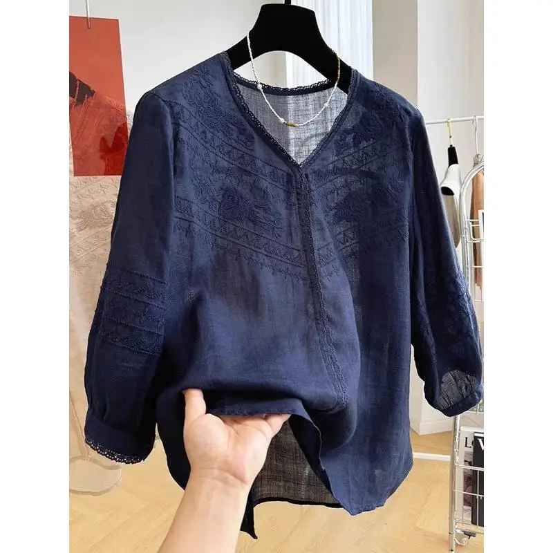 Retro Hong Kong Sle Embroidered V-Ne irt Lightweight Ele Women's Faionable Top Breathable Moisture-ng Long S...
Retro Hong Kong Sle Embroidered V-Ne irt Lightweight Ele Women's Faionable Top Breathable Moisture-ng Long S...