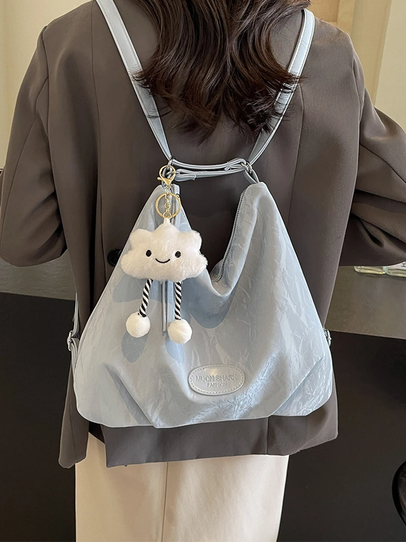 Silver Travel Women's Shoulder Bag Fashionable Style Shoulder Bag Large Capacity Crossbody Bag Soft Backpack New Spring 2025
Silver Travel Women's Shoulder Bag Fashionable Style Shoulder Bag Large Capacity Crossbody Bag Soft Backpack New Spring 2025