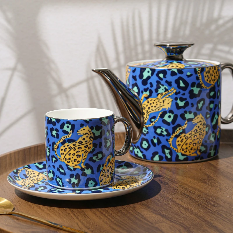Blue Leopard European High-end Bone China Exquisite Coffee Cup Court Style Silver Plated Mug Tea Set Tazas De Ceramica Creativas
Blue Leopard European High-end Bone China Exquisite Coffee Cup Court Style Silver Plated Mug Tea Set Tazas De Ceramica Creativas