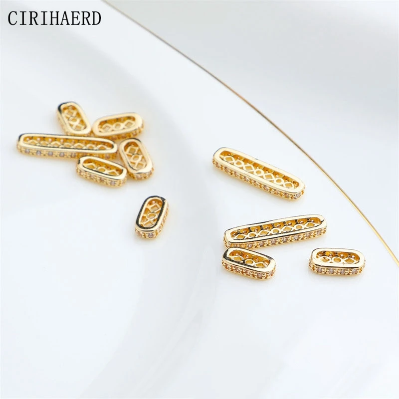14K Gold Plated Inset Zircon Wheel Bead Porous Oval Beads Septum Pieces For DIY Jewelry Bracelet Making Accessories Wholesale
14K Gold Plated Inset Zircon Wheel Bead Porous Oval Beads Septum Pieces For DIY Jewelry Bracelet Making Accessories Wholesale