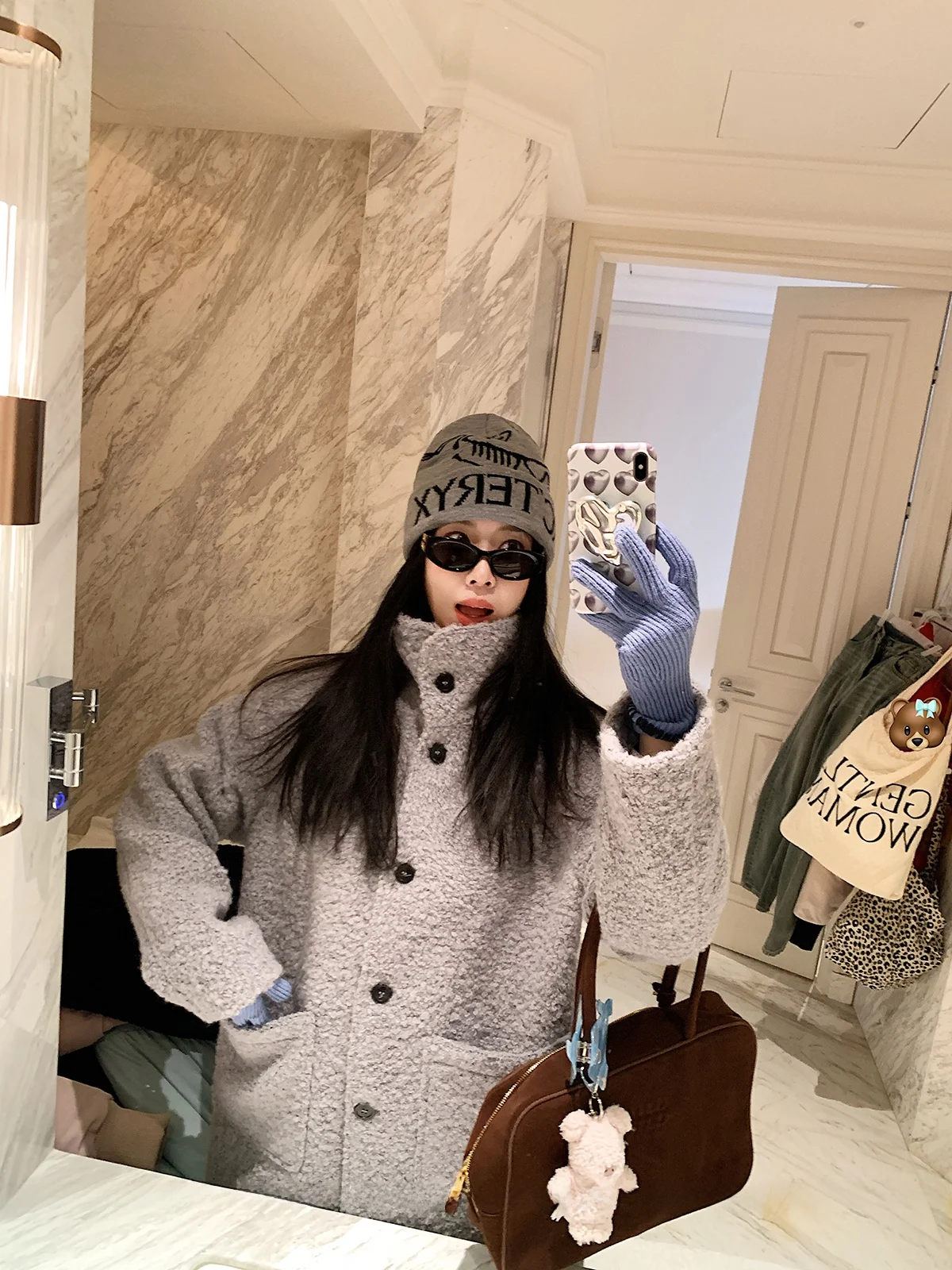 Stberry Jump Large ket шуба ягненка женская зимняя средней длины мягкая повседневная свободная меховая верхняя одежда пальто из овчины
Stberry Jump Large ket шуба ягненка женская зимняя средней длины мягкая повседневная свободная меховая верхняя одежда пальто из овчины