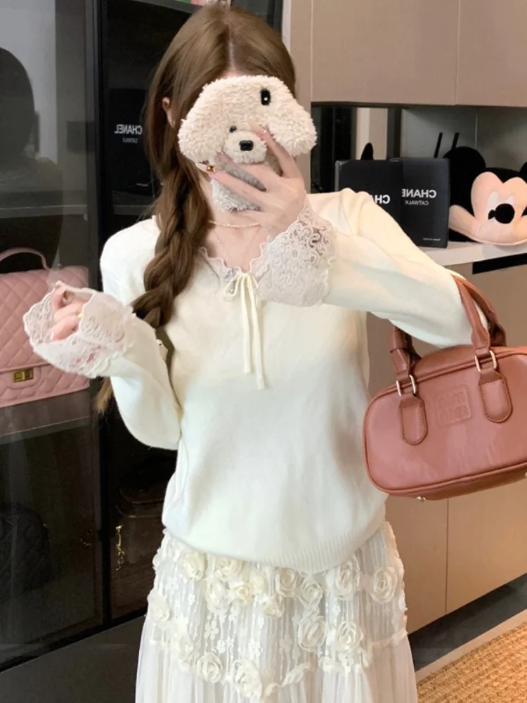 Elegant Lace Splice V-Neck Knitwear Women's Winter Knot Belt Slimming Inner Wear Top New Style Korean Style Long Sl...
Elegant Lace Splice V-Neck Knitwear Women's Winter Knot Belt Slimming Inner Wear Top New Style Korean Style Long Sl...