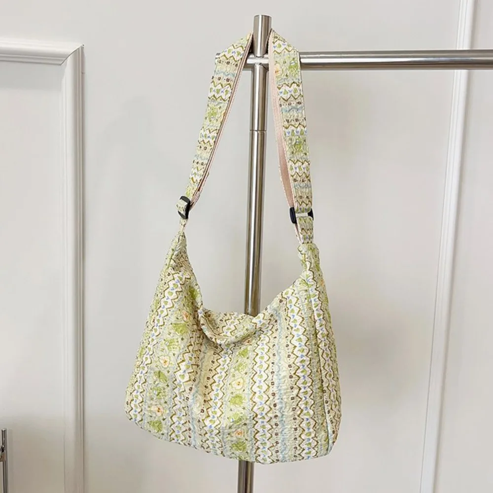 Nylon Cartoon Crossbody Bag Korean Style Large Capacity Canvas Shoulder Bag Lightweight Underarm Bag Shopping Tote Bag Worker
Nylon Cartoon Crossbody Bag Korean Style Large Capacity Canvas Shoulder Bag Lightweight Underarm Bag Shopping Tote Bag Worker
