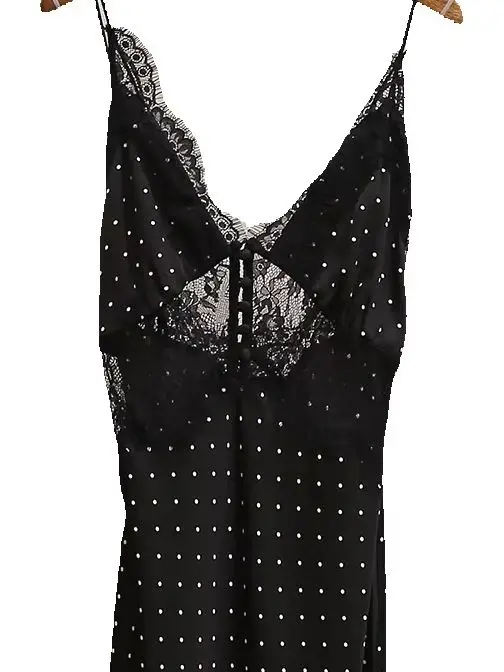 Spring/Summer Women V-Neck Sleeveless Lace Trim Polka Dot Backless Maxi Dress High Waist A-line Sexy Vocation Camisole Skirt
Spring/Summer Women V-Neck Sleeveless Lace Trim Polka Dot Backless Maxi Dress High Waist A-line Sexy Vocation Camisole Skirt
