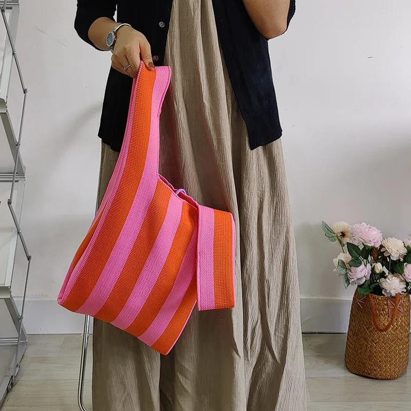 New Handbags Japan South Korea Contrast Color Striped Vest Knitted Shoulder Tote Bag Woven Tote Shopping Bag
New Handbags Japan South Korea Contrast Color Striped Vest Knitted Shoulder Tote Bag Woven Tote Shopping Bag