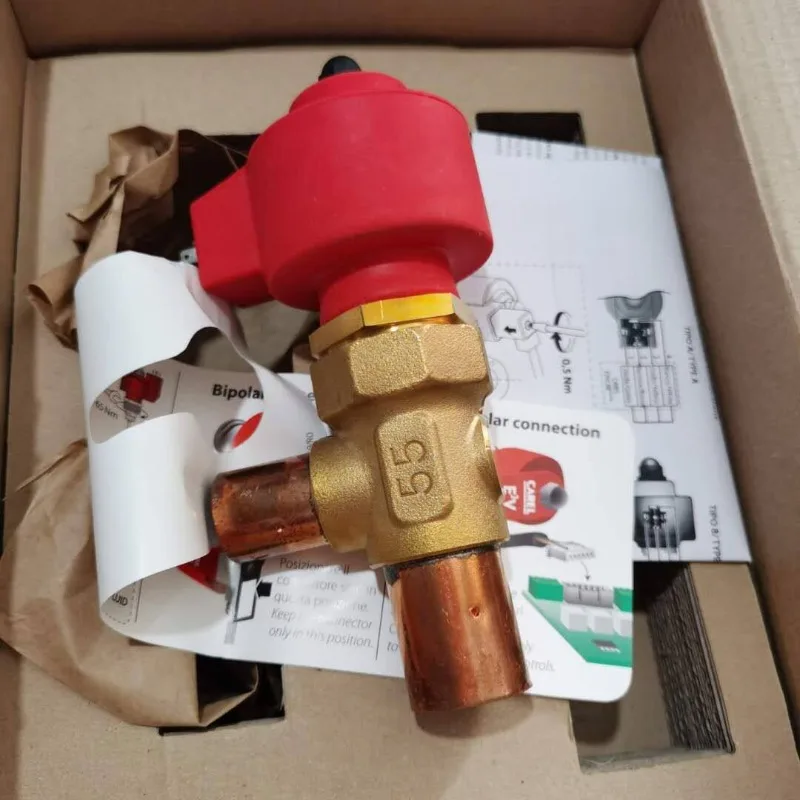 CAREL E3V55SSR10 Electronic Expansion Valve 18-22mm ODF 46kW R410A HVAC Refrigeration Chiller Parts
CAREL E3V55SSR10 Electronic Expansion Valve 18-22mm ODF 46kW R410A HVAC Refrigeration Chiller Parts