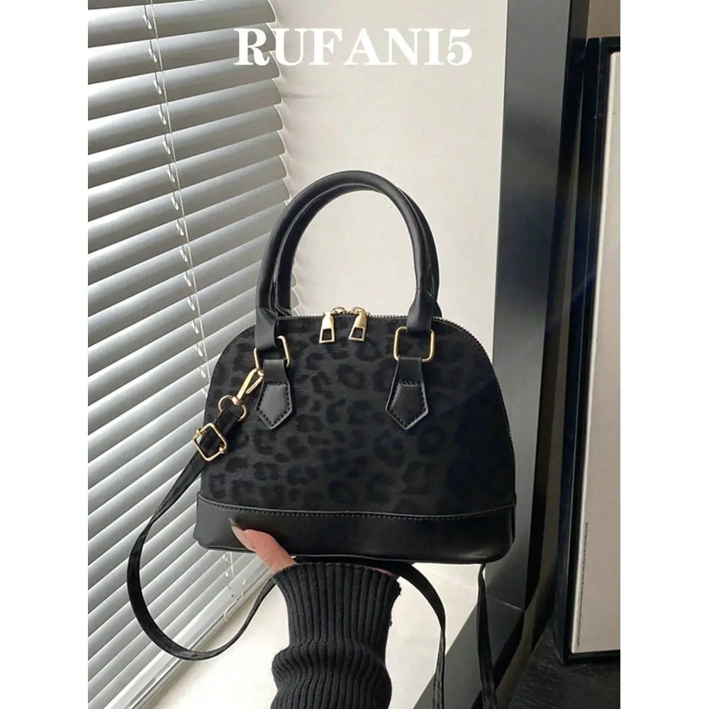 Commuter Vintage Leopard Print Handbag
Commuter Vintage Leopard Print Handbag