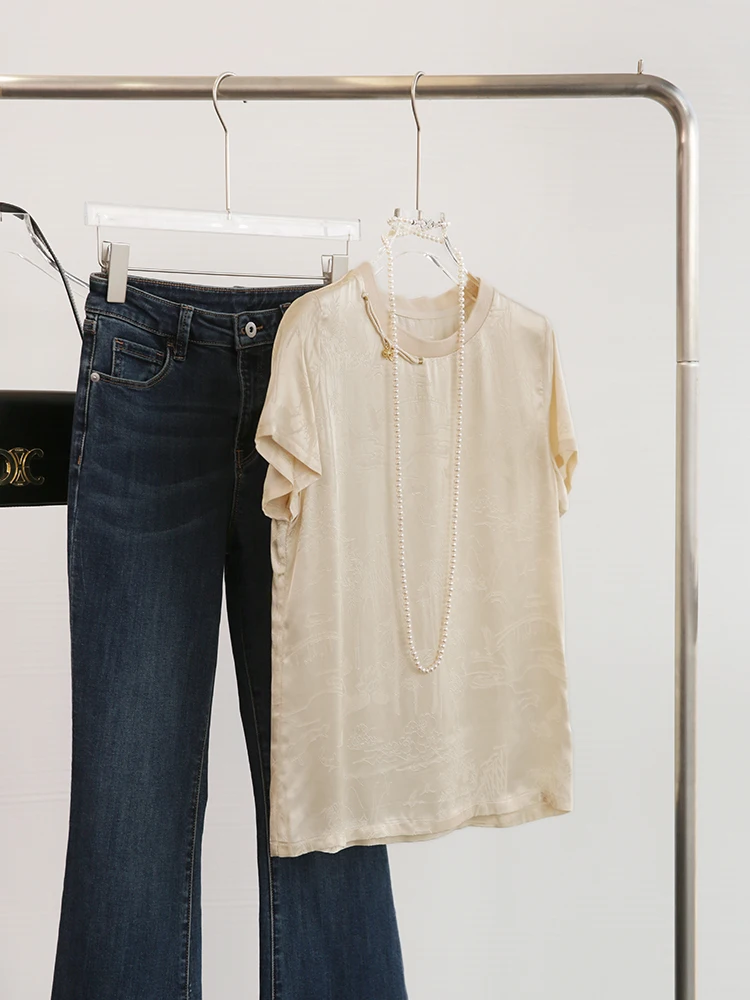 Новая китайская футболка-поло с вышивкой, 8 предметов, весенняя новинка, простая повседневная прямая футболка-труба
Новая китайская футболка-поло с вышивкой, 8 предметов, весенняя новинка, простая повседневная прямая футболка-труба