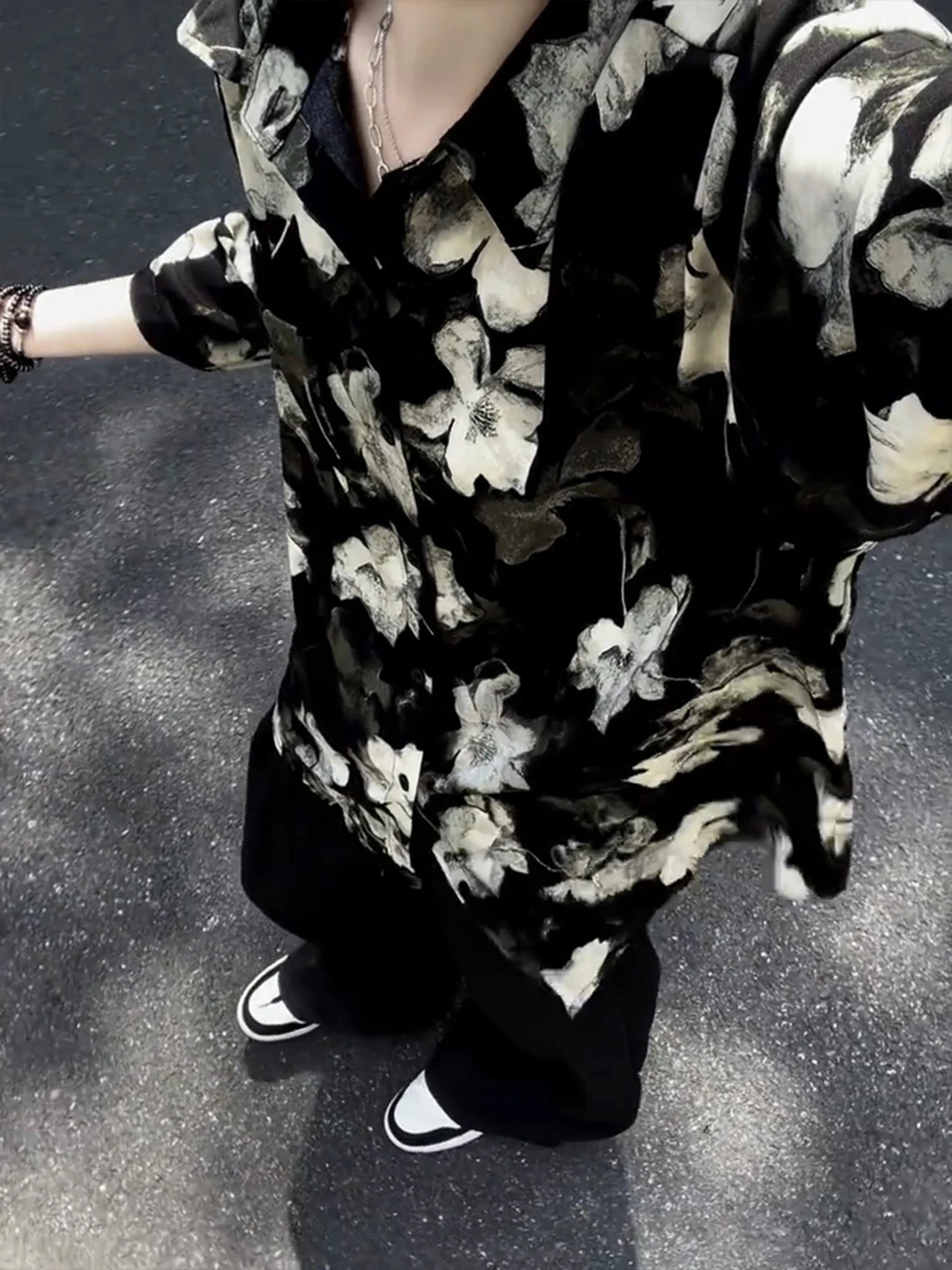 Retro Ice Silk Flower Men's Shirt Loose Fit Lightweight Short Sleeve Summer Casual Style Vacation Feel Good Quality Polyester
Retro Ice Silk Flower Men's Shirt Loose Fit Lightweight Short Sleeve Summer Casual Style Vacation Feel Good Quality Polyester