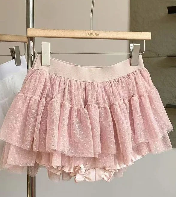 2026 Summer New Style Girls' Fashion Versatile Dot Yarn Cake Skirt High Belt Inner Mini Skirt Versatile Sweet Princess Skirt
2026 Summer New Style Girls' Fashion Versatile Dot Yarn Cake Skirt High Belt Inner Mini Skirt Versatile Sweet Princess Skirt
