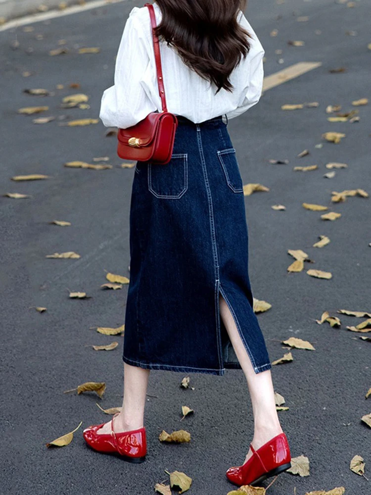 Джинсовая юбка миди А-силуэта с высокой талией для женщин: универсальная, стройнящая, с разрезом, повседневная, для работы, в стиле ретро, с узором, цветная
Джинсовая юбка миди А-силуэта с высокой талией для женщин: универсальная, стройнящая, с разрезом, повседневная, для работы, в стиле ретро, с узором, цветная