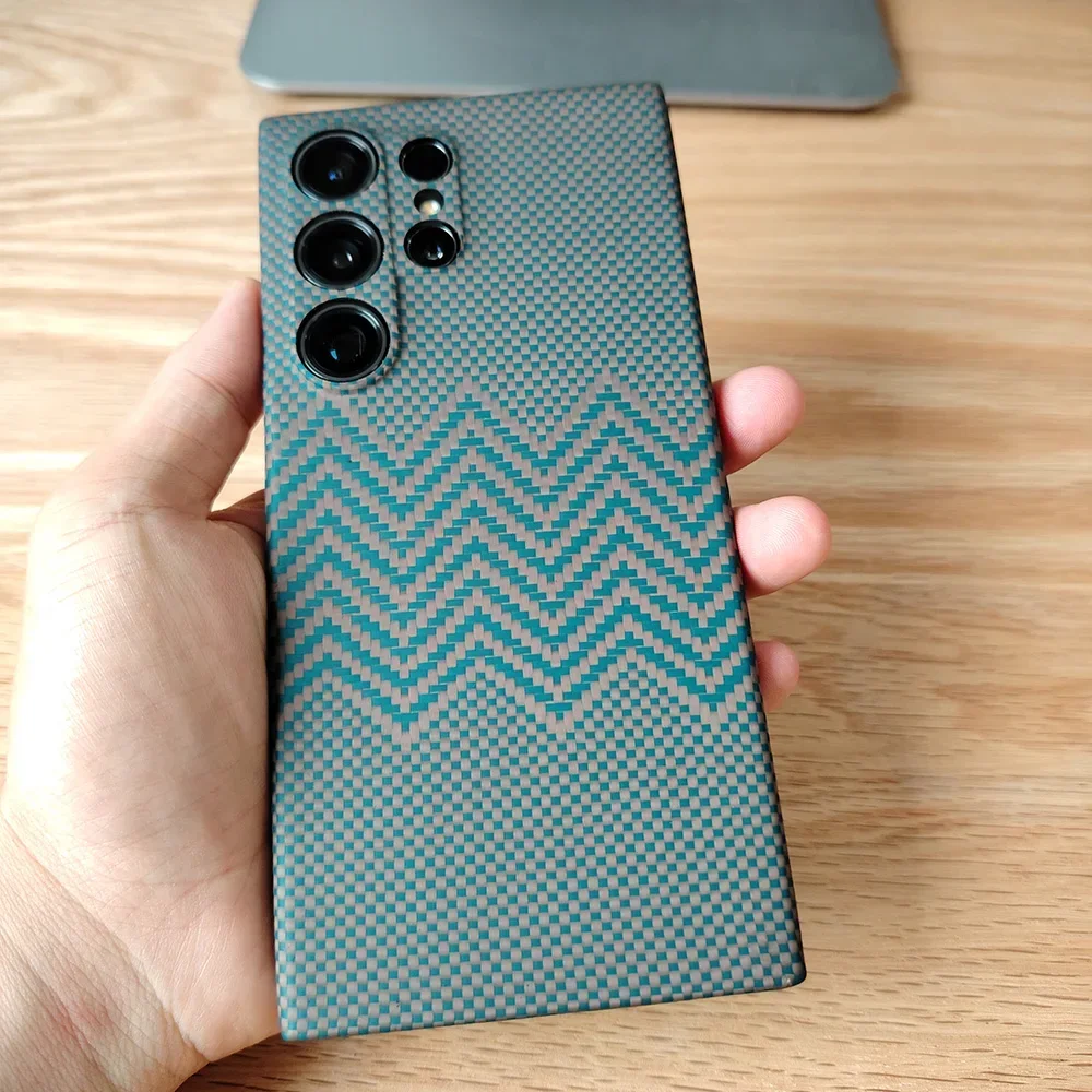 HKFD Kevlar phone Case for s24u S24 U Aramid Fiber case Geometric lightweight Thin Non-Slip Anti-Scratch Carbon Fiber case 01
HKFD Kevlar phone Case for s24u S24 U Aramid Fiber case Geometric lightweight Thin Non-Slip Anti-Scratch Carbon Fiber case 01