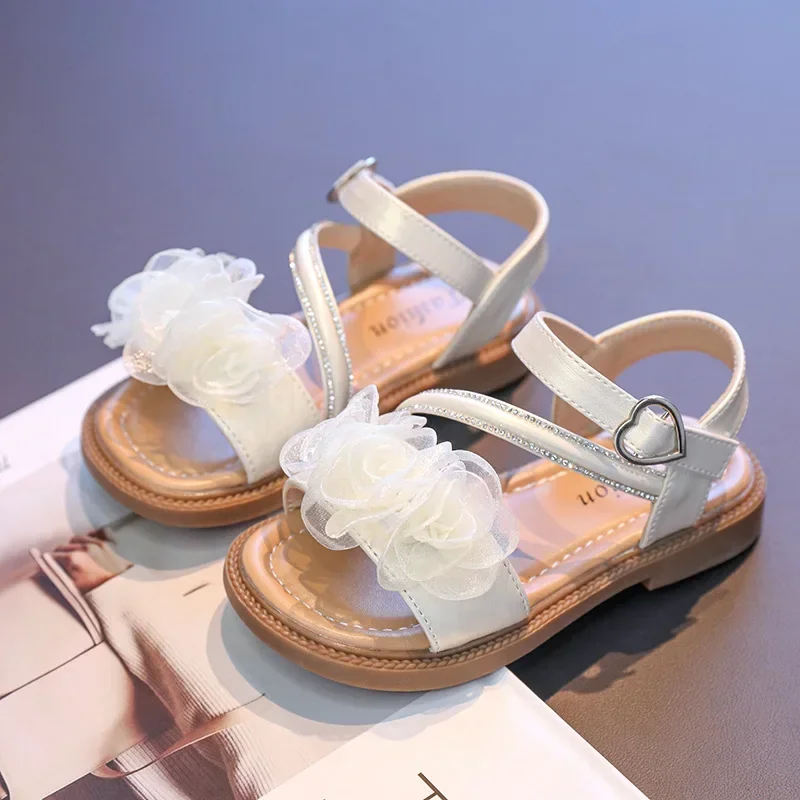 Girls Sandals Non-slip Lace Sweet Kids Princess Shoes Non-slip Soft Sole 2025 Summer Children Beach Shoes Hook&loop Love Heart
Girls Sandals Non-slip Lace Sweet Kids Princess Shoes Non-slip Soft Sole 2025 Summer Children Beach Shoes Hook&loop Love Heart