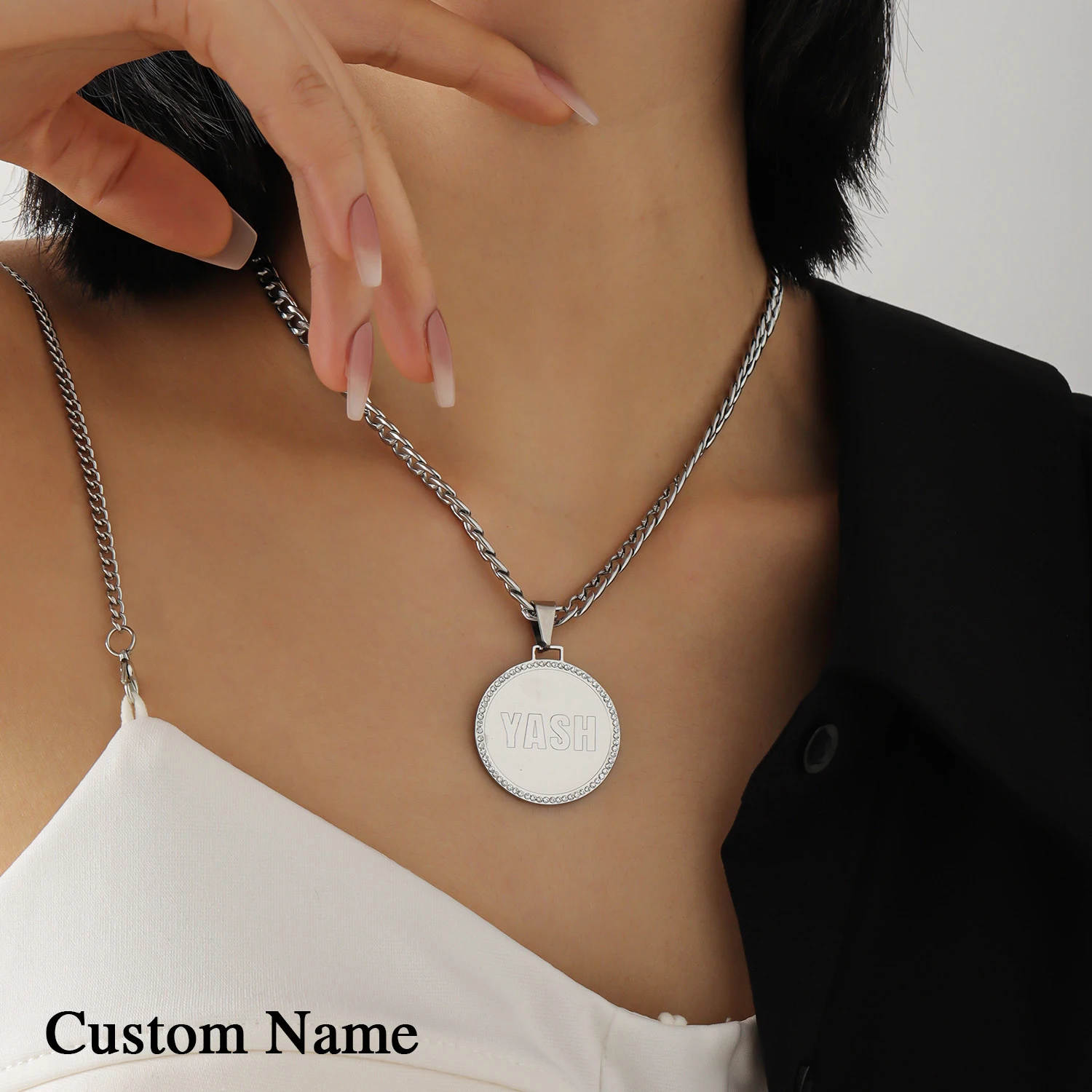 Персонализированное круглое ожерелье с индивидуальным именем, точечные камни, кубинская цепочка из нержавеющей стали, подарок для нее, Рождества, дня рождения, женские украшения 
Персонализированное круглое ожерелье с индивидуальным именем, точечные камни, кубинская цепочка из нержавеющей стали, подарок для нее, Рождества, дня рождения, женские украшения