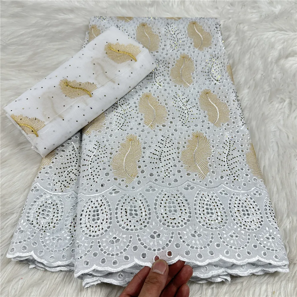 5+2 Yards Nigerian Cotton Lace Fabric 2025 High Quality African Lace Fabric With Stones For Sewing Wedding Occasional Wear 31A12
5+2 Yards Nigerian Cotton Lace Fabric 2025 High Quality African Lace Fabric With Stones For Sewing Wedding Occasional Wear 31A12