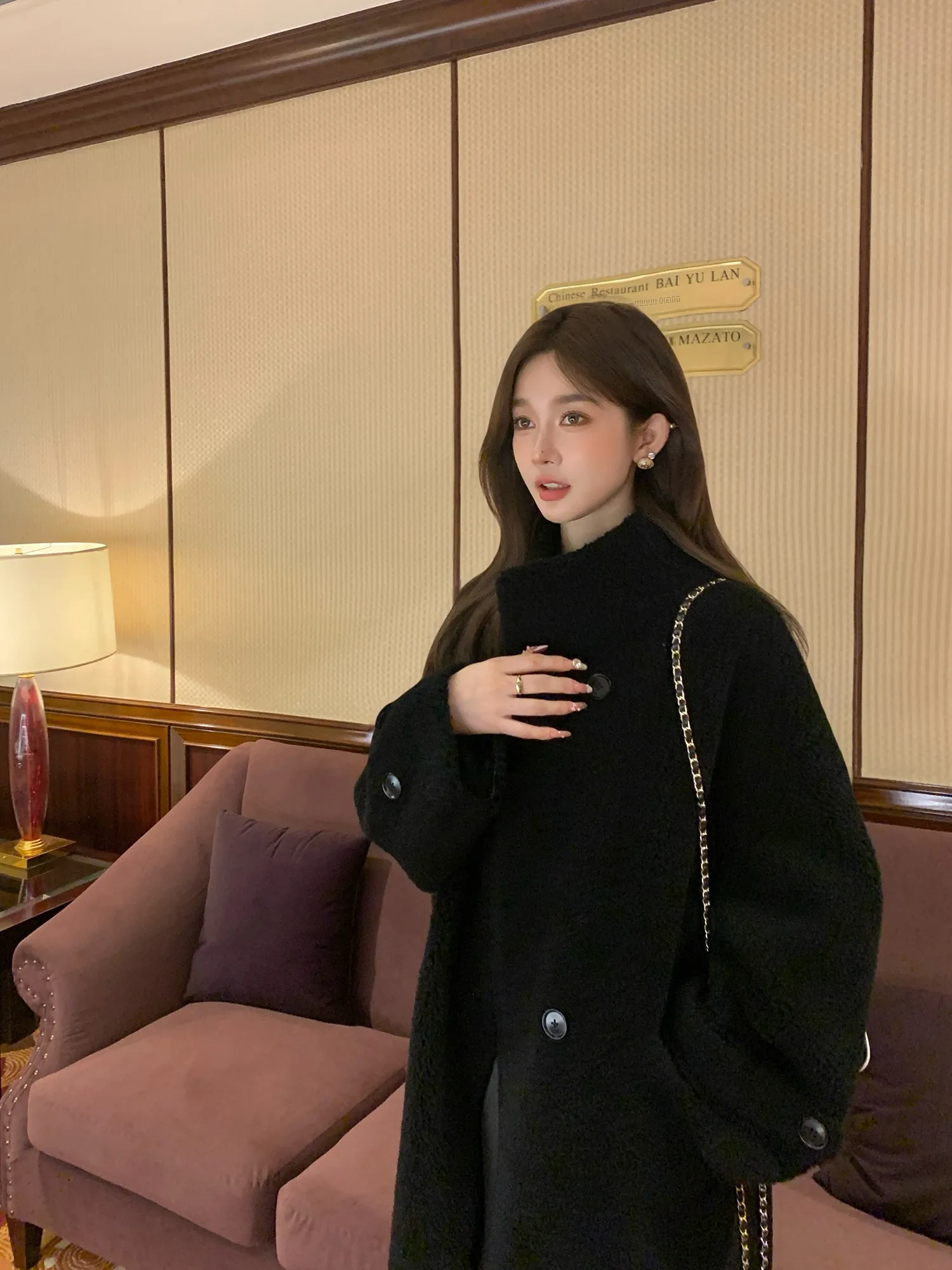 LM Parisian Letter Full Wool eepskin Jaet Women's Loose Silhouette Lamb Fur Coat Winter Warm Comfortable Eco-Friendly
LM Parisian Letter Full Wool eepskin Jaet Women's Loose Silhouette Lamb Fur Coat Winter Warm Comfortable Eco-Friendly