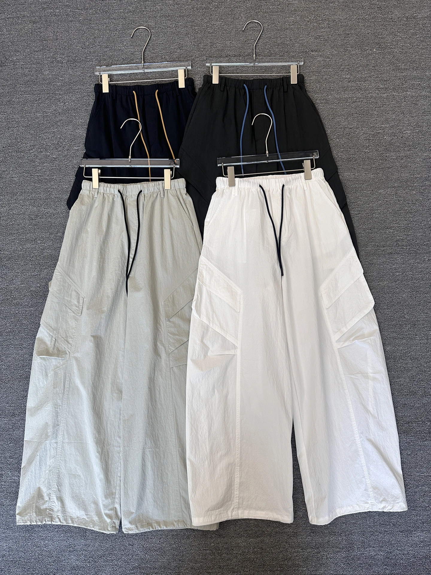 Casual Wide Leg Workwear Pants Women's Simple Drawstring Elastic Waist Versatile Long Trousers Summer Fashion Cotton Blend
Casual Wide Leg Workwear Pants Women's Simple Drawstring Elastic Waist Versatile Long Trousers Summer Fashion Cotton Blend