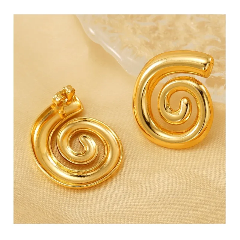 Simple and Versatile Rotary Pattern Threaded Earrings, Fashionable Temperament, Fashionable Gold-plated Stainless Steel Stud Ear
Simple and Versatile Rotary Pattern Threaded Earrings, Fashionable Temperament, Fashionable Gold-plated Stainless Steel Stud Ear