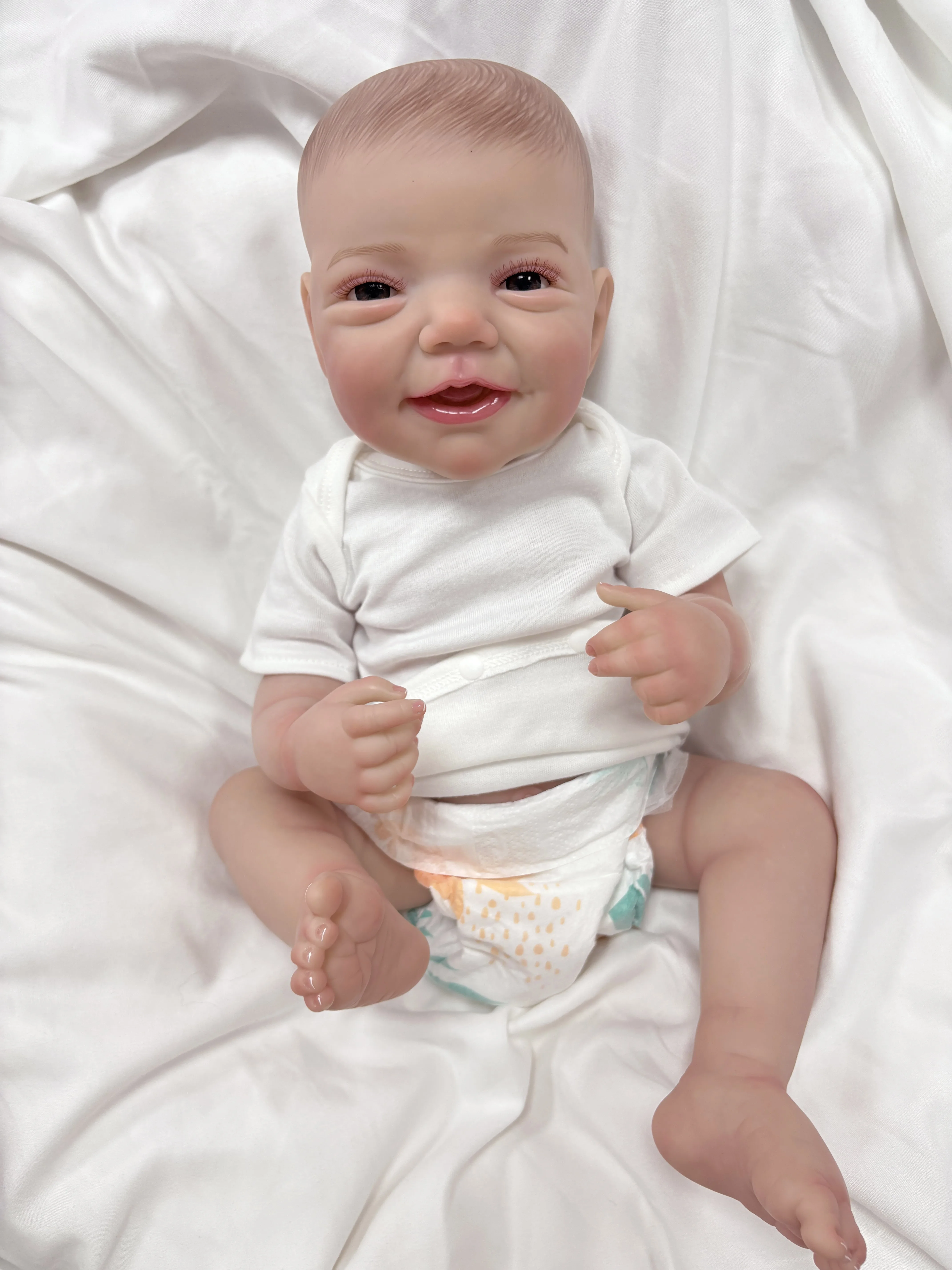 19Inch Charlie Full Vinyl Body Reborn Baby Lifelike Multiple Layers Painting 3D Skin Visible Veins Christmas Gift for Children
19Inch Charlie Full Vinyl Body Reborn Baby Lifelike Multiple Layers Painting 3D Skin Visible Veins Christmas Gift for Children