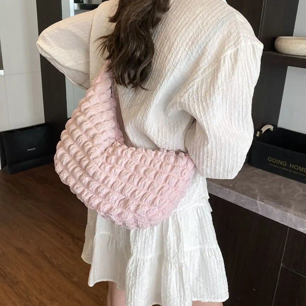 Сумка через плечо Плиссированная сумка через плечо с пузырьками Сумка для пельменей Легкая большая сумка в клетку Большая вместительная складная сумка в корейском стиле с облаком
Сумка через плечо Плиссированная сумка через плечо с пузырьками Сумка для пельменей Легкая большая сумка в клетку Большая вместительная складная сумка в корейском стиле с облаком