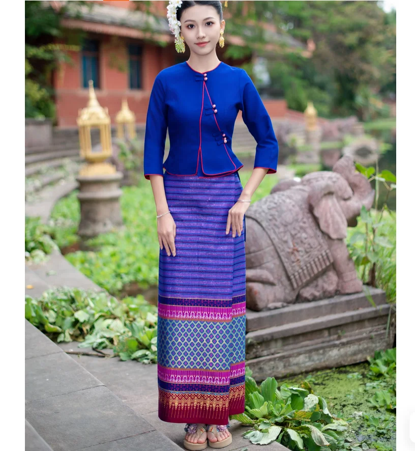 Improved Ethnic Style Cotton Blouse Color-Contrast Straight Skirt Dance Costume Set
Improved Ethnic Style Cotton Blouse Color-Contrast Straight Skirt Dance Costume Set