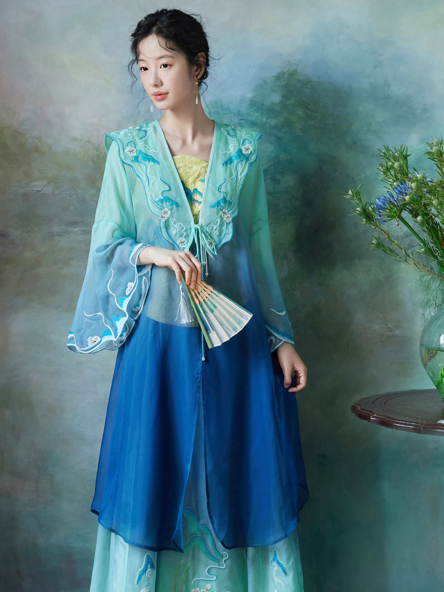 Оригинальный женский комплект из двух предметов с вышивкой National Sle: свободная верхняя одежда для повседневной носки из полиэфирного волокна
Оригинальный женский комплект из двух предметов с вышивкой National Sle: свободная верхняя одежда для повседневной носки из полиэфирного волокна