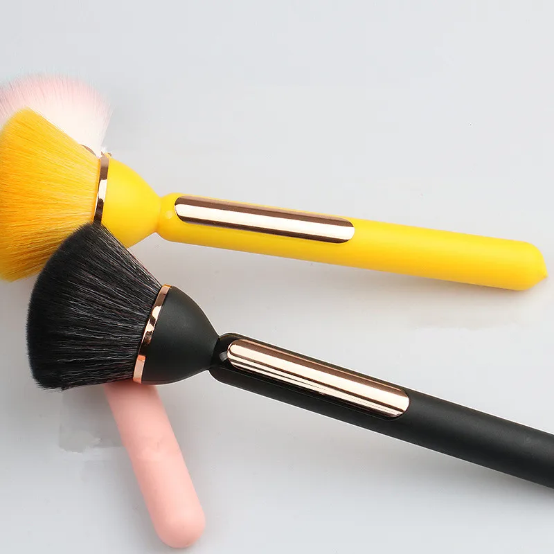 Small Round Nail Dust Brush For Manicure Nail Art Powder Glitter Brushes Nail Accessories Tools Gel Polish Cleaning Brushes
Small Round Nail Dust Brush For Manicure Nail Art Powder Glitter Brushes Nail Accessories Tools Gel Polish Cleaning Brushes