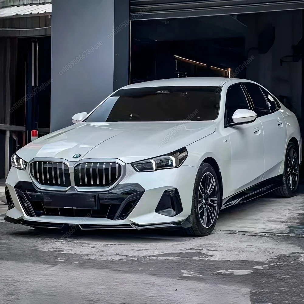 For BMW G60 G61 520i 520d 530e 550e i5 M60 M-Sport 2023-2025 4Pcs Car Front Bumper Lip Diffuser Splitter ABS Glossy Black Tuning
For BMW G60 G61 520i 520d 530e 550e i5 M60 M-Sport 2023-2025 4Pcs Car Front Bumper Lip Diffuser Splitter ABS Glossy Black Tuning