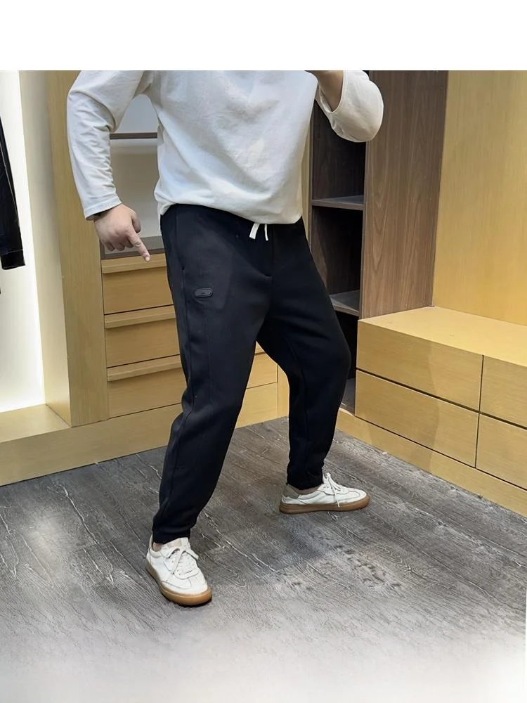 Thiened One-Piece Fce Sports Casual Pants for Men Autumn Winter New Sle Warm Not Puffy Cuffed Sweatpants Loose Fit Lon...
Thiened One-Piece Fce Sports Casual Pants for Men Autumn Winter New Sle Warm Not Puffy Cuffed Sweatpants Loose Fit Lon...