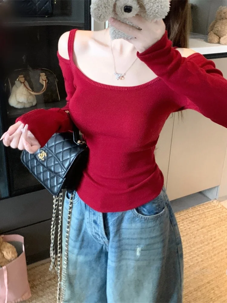 Sexy Pure Desire One-Shoulder Strap Long-Sleeve Knitted Sweater Women's Autumn Winter New Year's Atmosphere Red Sweater
Sexy Pure Desire One-Shoulder Strap Long-Sleeve Knitted Sweater Women's Autumn Winter New Year's Atmosphere Red Sweater