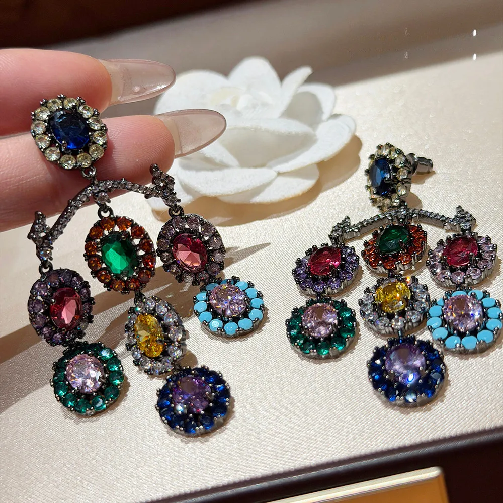 Korean Fashion Elegant Light Luxury Flower Zircon Fashion Fringed Earrings
Korean Fashion Elegant Light Luxury Flower Zircon Fashion Fringed Earrings