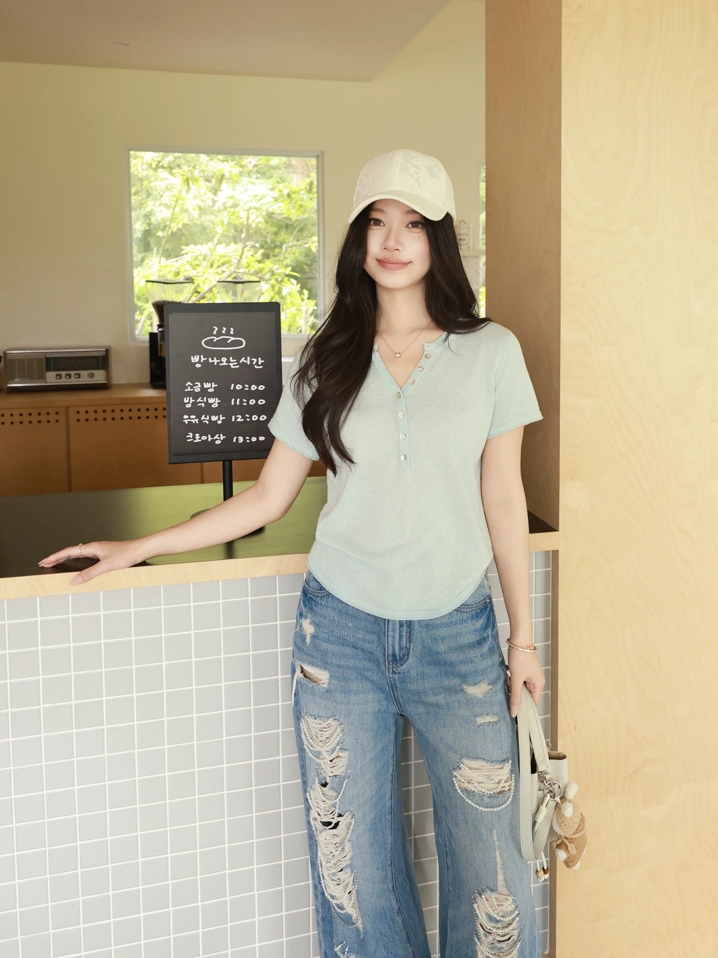Loose Thin Linen Knitted Short Sleeve T-Shirt Women's Casual Style Fashion Slimming Top round Neck Regular Length Spring Wear
Loose Thin Linen Knitted Short Sleeve T-Shirt Women's Casual Style Fashion Slimming Top round Neck Regular Length Spring Wear