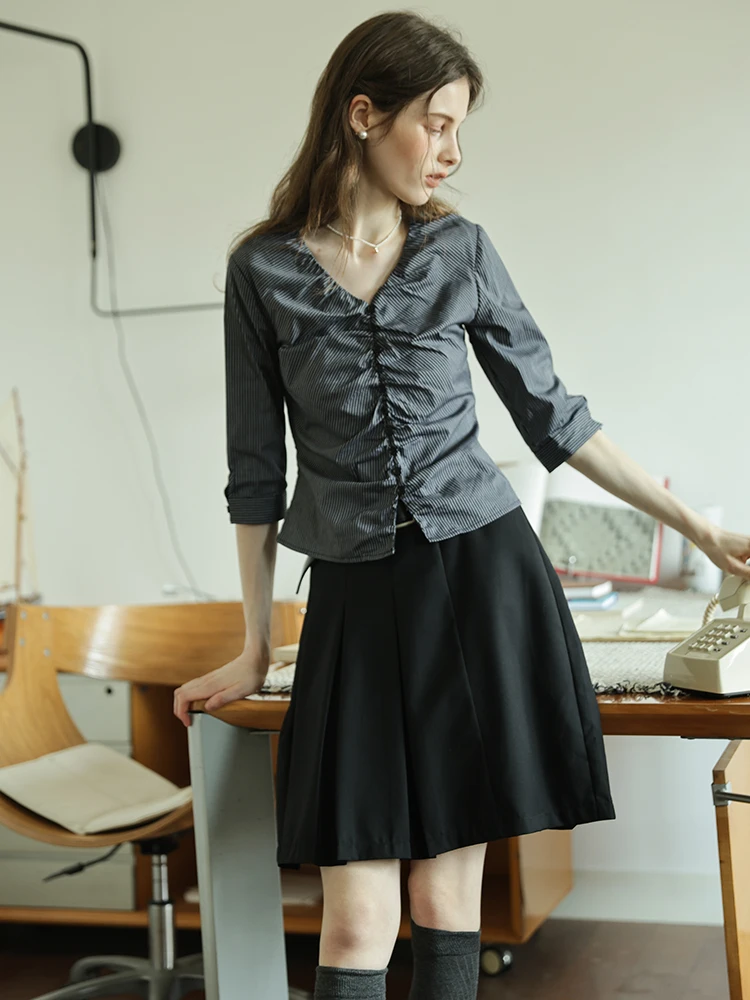 Ele Women's Striped irt V-Ne Waist-Cinching Pleated Design Spring New Sle French Sle Slim Fit Cotton Blend Long S...
Ele Women's Striped irt V-Ne Waist-Cinching Pleated Design Spring New Sle French Sle Slim Fit Cotton Blend Long S...