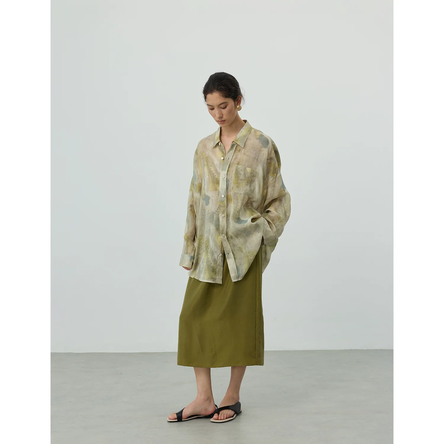 Ramie Shirt for Women, Loose Fit, Long-Sleeved Sun Protection Shirt, Lightweight Style, Spring/Summer 2026
Ramie Shirt for Women, Loose Fit, Long-Sleeved Sun Protection Shirt, Lightweight Style, Spring/Summer 2026