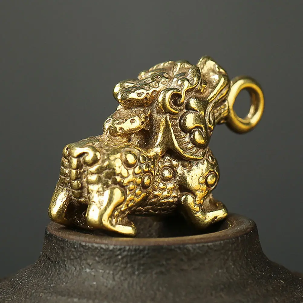 2Pcs Copper Pixiu Hanging Adorn Vintage Small Desktop Ornament Home Pendant Unique Decorative Craft Blessing Lucky Decor 
2Pcs Copper Pixiu Hanging Adorn Vintage Small Desktop Ornament Home Pendant Unique Decorative Craft Blessing Lucky Decor