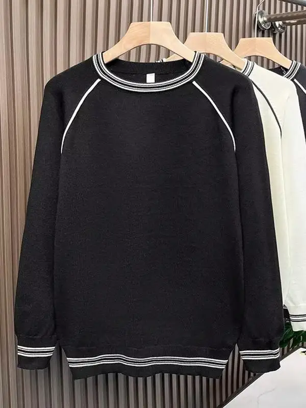 Осенняя высококачественная повседневная мужская футболка с круглым вырезом и длинным рукавом, в полоску, с лоскутным узором, приталенная, модная уличная одежда
Осенняя высококачественная повседневная мужская футболка с круглым вырезом и длинным рукавом, в полоску, с лоскутным узором, приталенная, модная уличная одежда