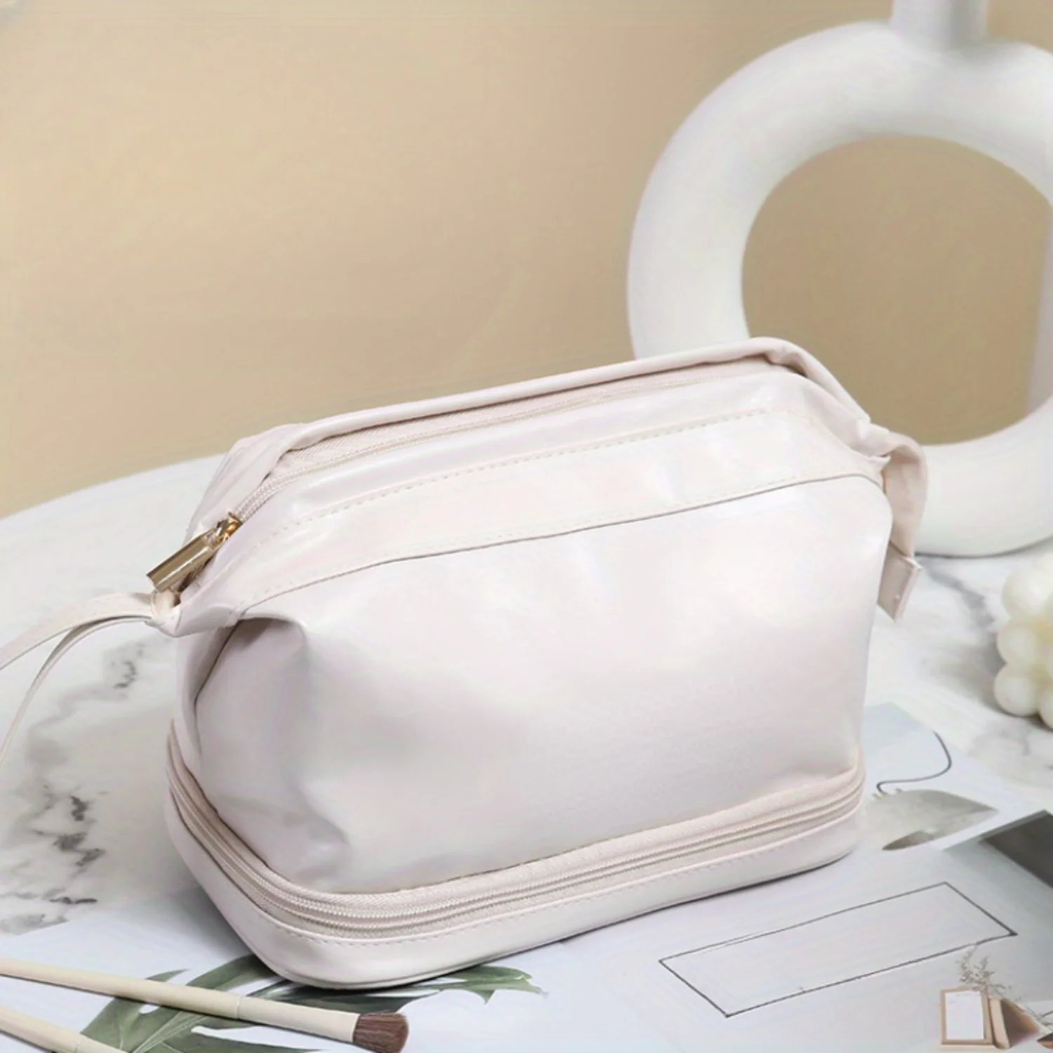 Double Layer PU Leather Cloud Cosmetic Bag, Aesthetic Makeup Bag, Portable Travel Toiletry Organizer
Double Layer PU Leather Cloud Cosmetic Bag, Aesthetic Makeup Bag, Portable Travel Toiletry Organizer