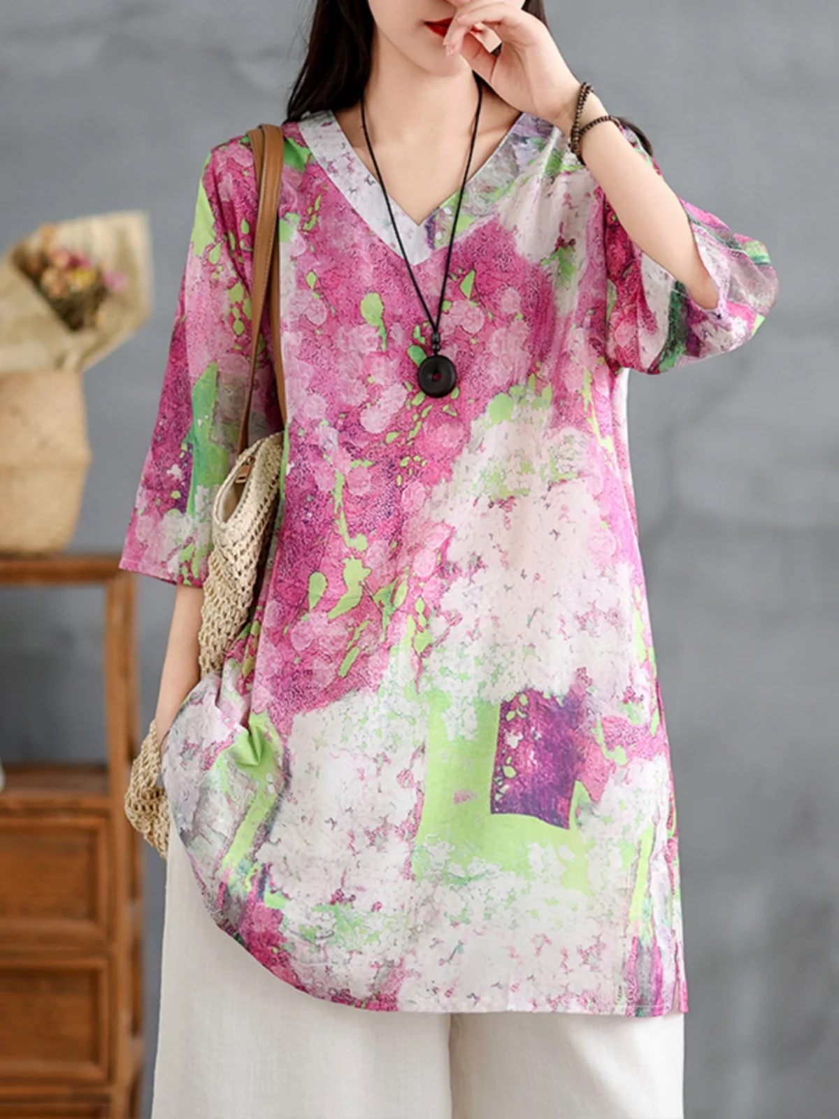 Retro Cotton Linen Print Loose Fit V-Ne ort Sve irt Women Summer Casual Large Size Overhead Flax Linen Top
Retro Cotton Linen Print Loose Fit V-Ne ort Sve irt Women Summer Casual Large Size Overhead Flax Linen Top