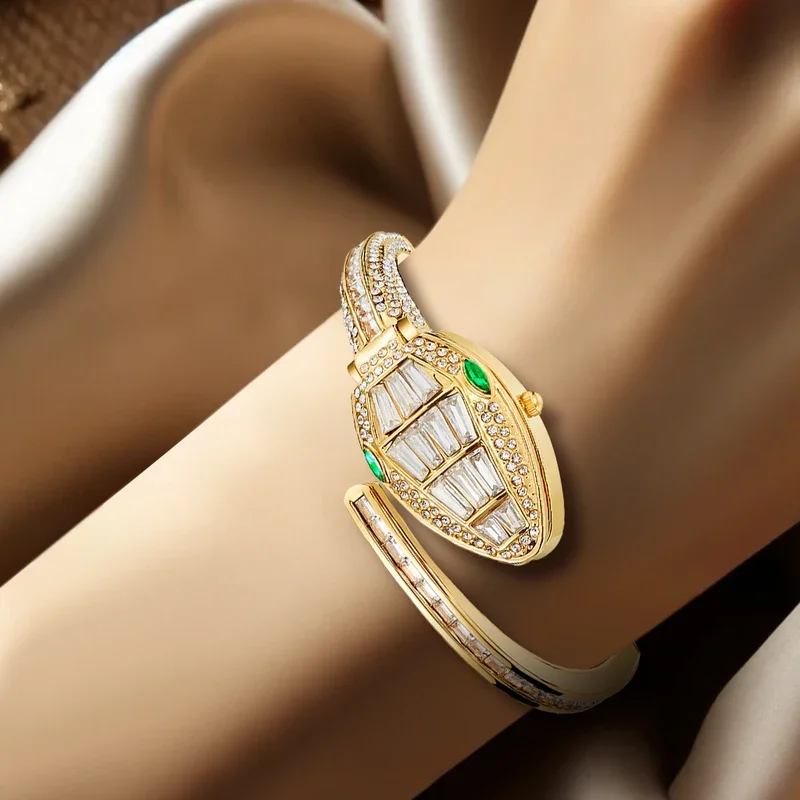 New women quartz watch exquisite small dial elegant fashion luxury limited edition ladies quartz wrist watches
New women quartz watch exquisite small dial elegant fashion luxury limited edition ladies quartz wrist watches