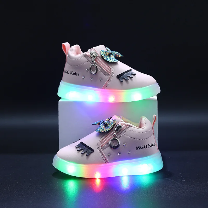 2025 New Spring and Autumn Children's Sports Shoes Children's Lighting Shoes Fashion Luminous Baby Sports Flat Shoes
2025 New Spring and Autumn Children's Sports Shoes Children's Lighting Shoes Fashion Luminous Baby Sports Flat Shoes
