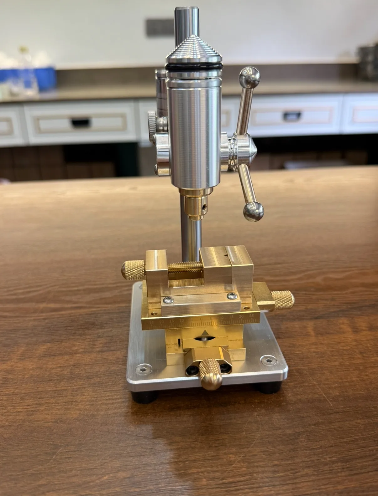 Bench Drills, Micro Tools, Hand Drills, Drilling Machines, Milling Machines, Precision, Tabletop Ornaments, Antiques, Crafts
Bench Drills, Micro Tools, Hand Drills, Drilling Machines, Milling Machines, Precision, Tabletop Ornaments, Antiques, Crafts