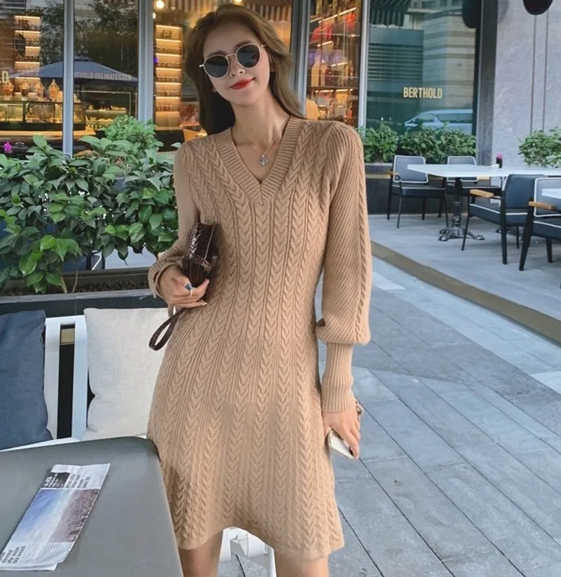 New Autumn Winter Women Elegant Korean Lace Lantern Sleeve Temperament V-neck Twisted Knitted Long-sleeved Sweater A-line Dress
New Autumn Winter Women Elegant Korean Lace Lantern Sleeve Temperament V-neck Twisted Knitted Long-sleeved Sweater A-line Dress